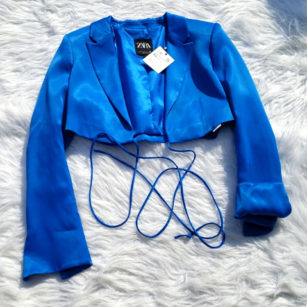 Zara crop Jacket.